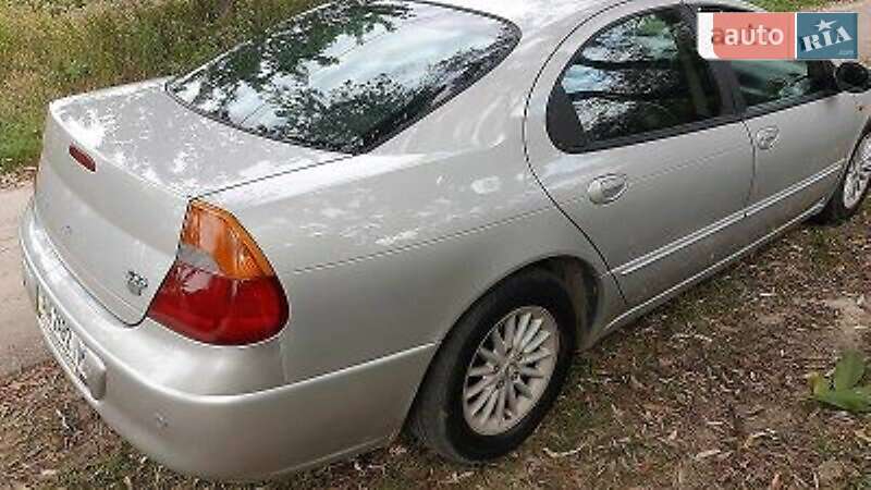 Седан Chrysler 300M 2000 в Обухове