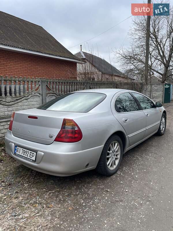 Седан Chrysler 300M 2004 в Макарове