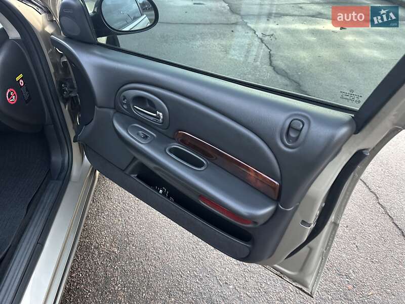 Седан Chrysler 300M 2004 в Сумах