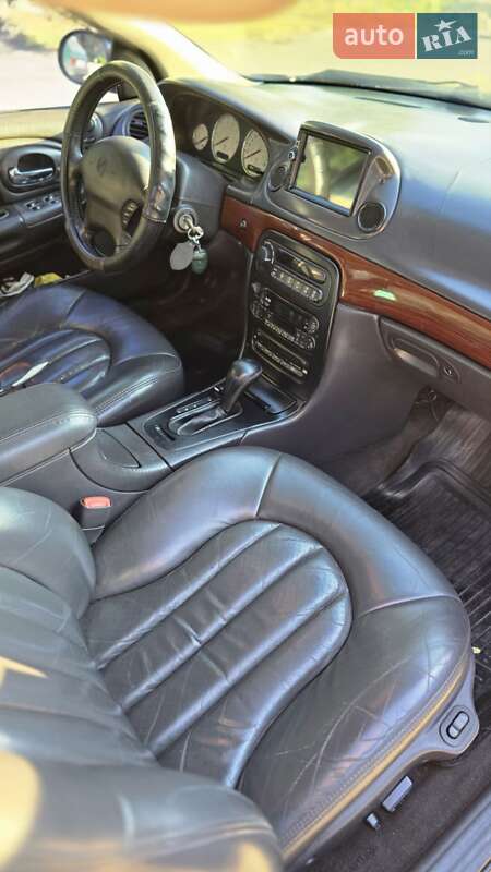 Седан Chrysler 300M 2000 в Горішніх Плавнях