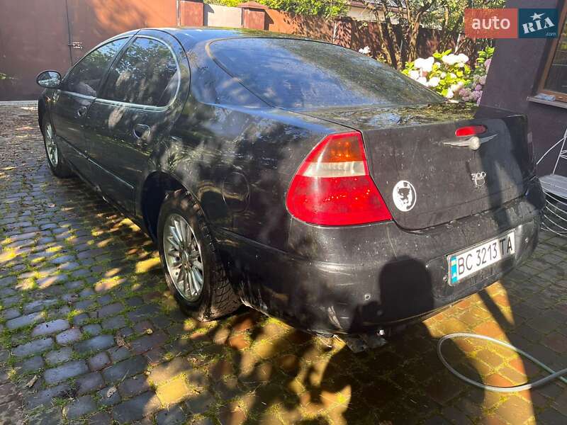 Седан Chrysler 300M 2003 в Львове