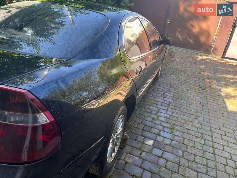 Седан Chrysler 300M 2003 в Львове