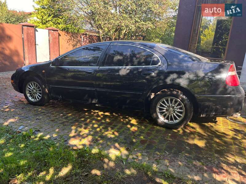 Седан Chrysler 300M 2003 в Львове