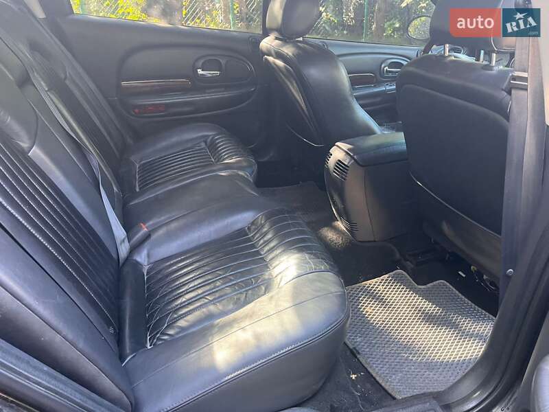 Седан Chrysler 300M 2003 в Львове