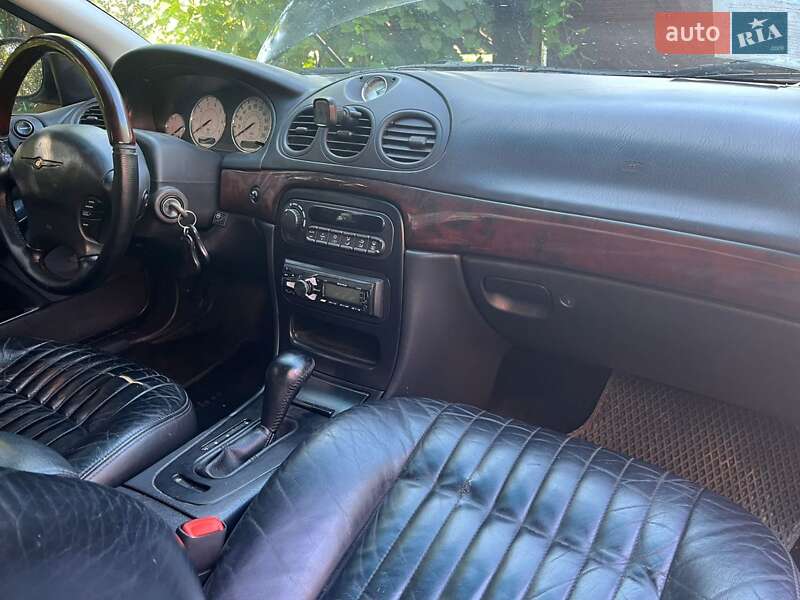 Седан Chrysler 300M 2003 в Львове