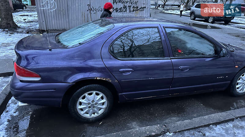 Седан Chrysler Cirrus 1995 в Києві