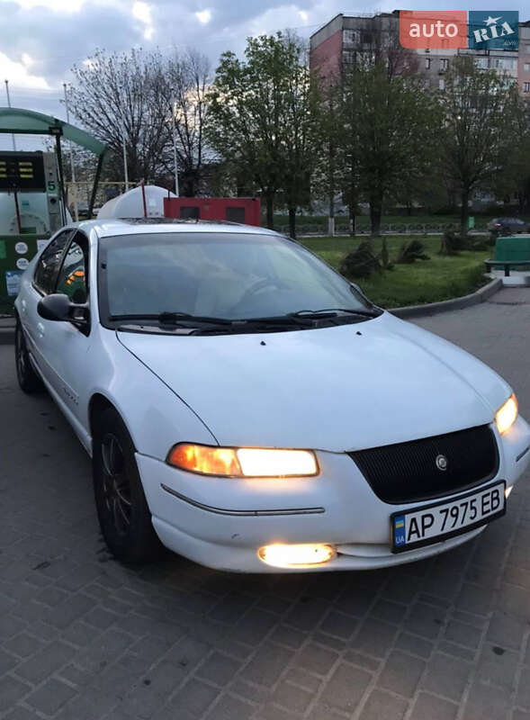 Седан Chrysler Cirrus 1994 в 