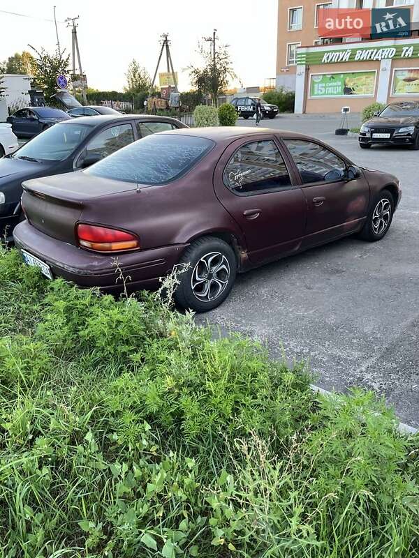Седан Chrysler Cirrus 1995 в Вишневом