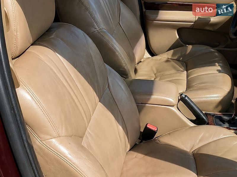 Седан Chrysler Cirrus 1996 в Кривом Роге