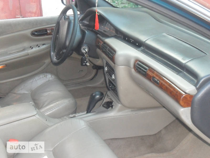 Седан Chrysler Concorde 1993 в Хмельницком