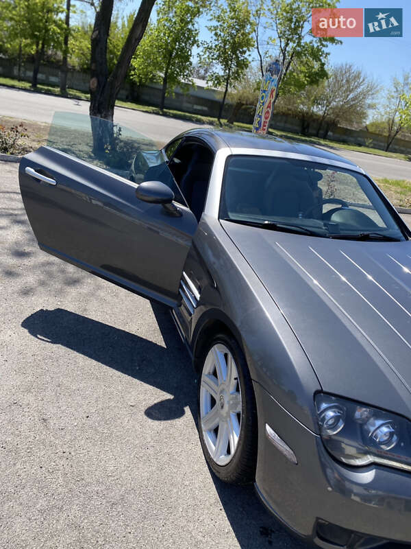 Купе Chrysler Crossfire 2004 в Никополе
