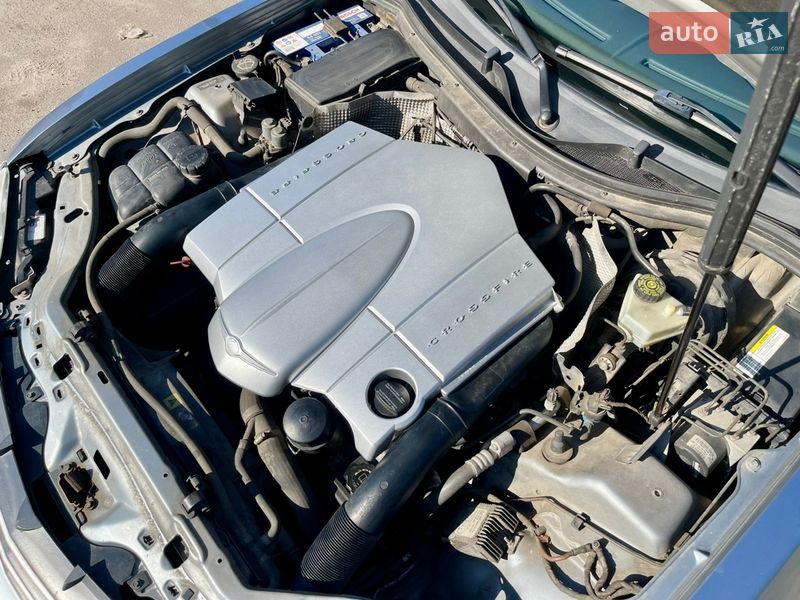 Купе Chrysler Crossfire 2004 в Киеве