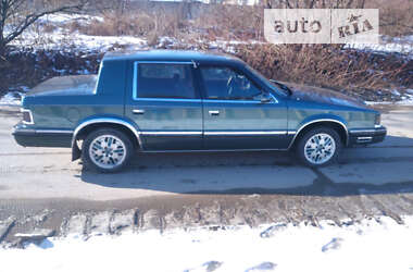 Седан Chrysler Dynasty 1988 в Кропивницком