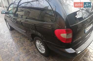 Минивэн Chrysler Grand Voyager 2004 в Нововолынске