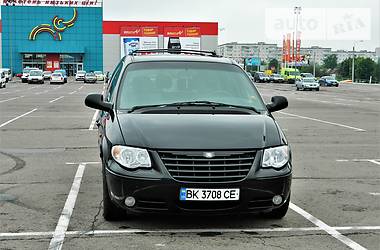 Минивэн Chrysler Grand Voyager 2006 в Ровно