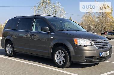 Минивэн Chrysler Grand Voyager 2010 в Сумах