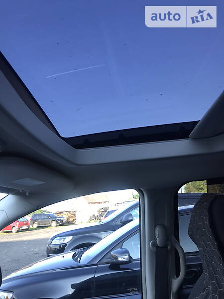 Минивэн Chrysler Grand Voyager 2009 в Долине