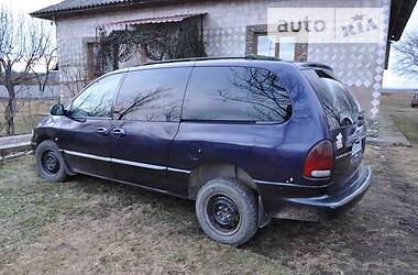 Минивэн Chrysler Grand Voyager 1997 в Черновцах