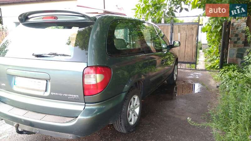 Минивэн Chrysler Grand Voyager 2007 в Киеве