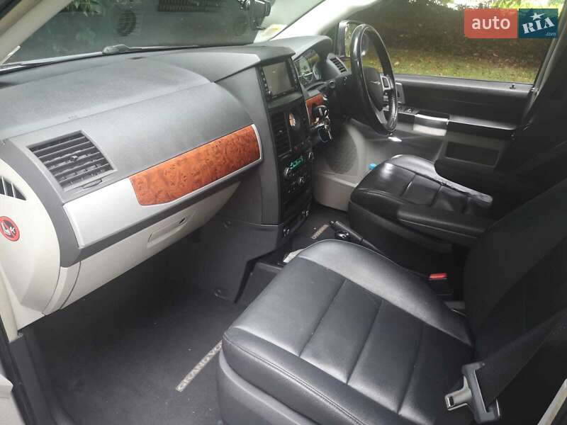 Мінівен Chrysler Grand Voyager 2009 в Чернівцях