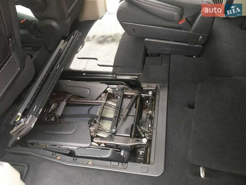 Мінівен Chrysler Grand Voyager 2009 в Чернівцях