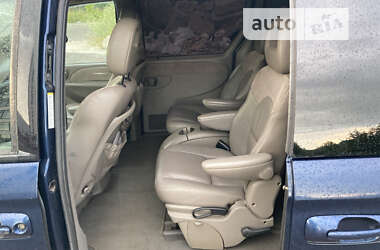 Позашляховик / Кросовер Chrysler Grand Voyager 2003 в Луцьку