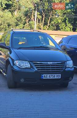 Мінівен Chrysler Grand Voyager 2006 в Дніпрі