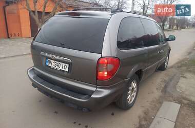 Минивэн Chrysler Grand Voyager 2005 в Измаиле