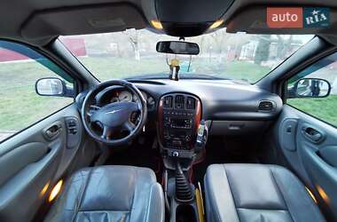 Мінівен Chrysler Grand Voyager 2005 в 
