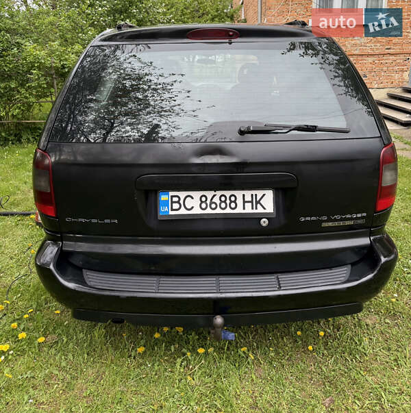 Минивэн Chrysler Grand Voyager 2006 в Старом Самборе