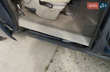 Минивэн Chrysler Grand Voyager 2001 в 