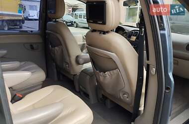 Минивэн Chrysler Grand Voyager 2001 в 