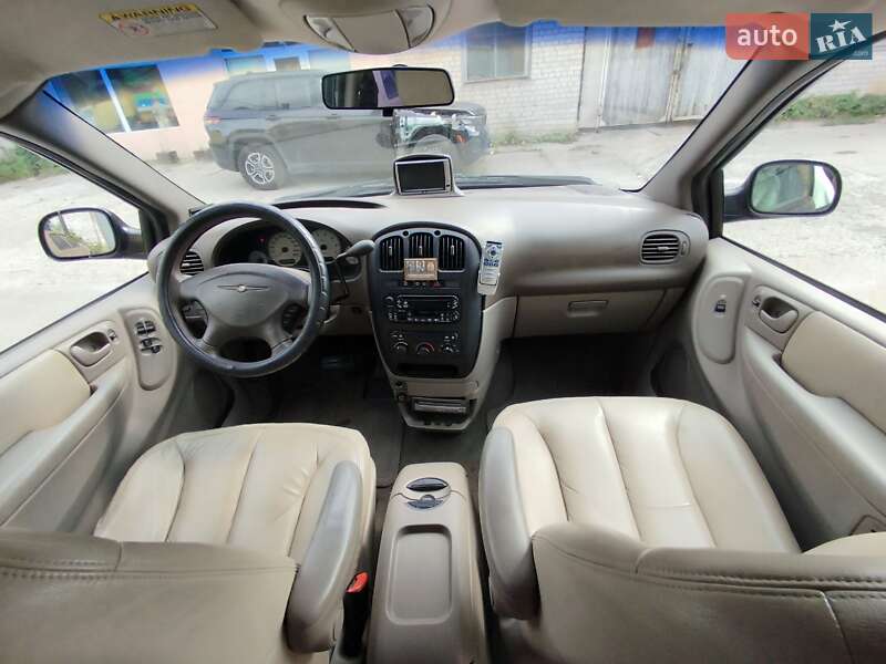 Мінівен Chrysler Grand Voyager 2001 в Києві