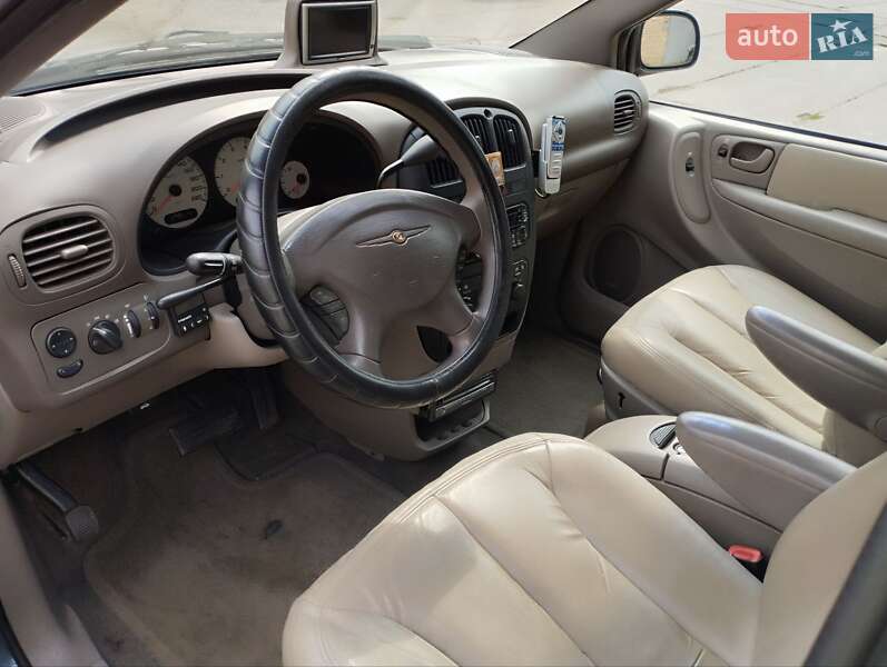 Мінівен Chrysler Grand Voyager 2001 в Києві