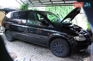 Минивэн Chrysler Grand Voyager 2003 в 