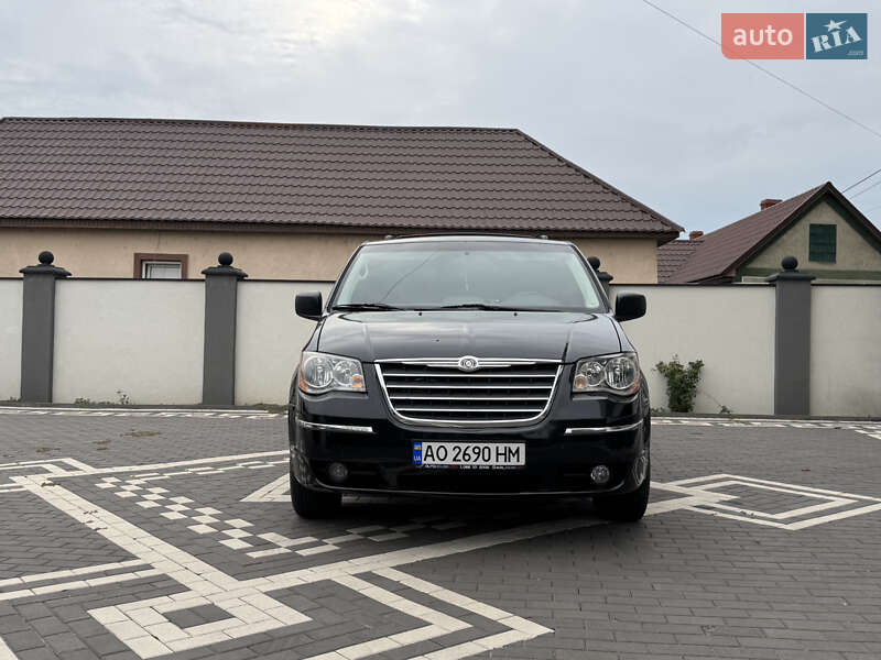 Минивэн Chrysler Grand Voyager 2010 в Мукачево фото 5 Минивэн Chrysler Grand Voyager 2010 в Мукачево