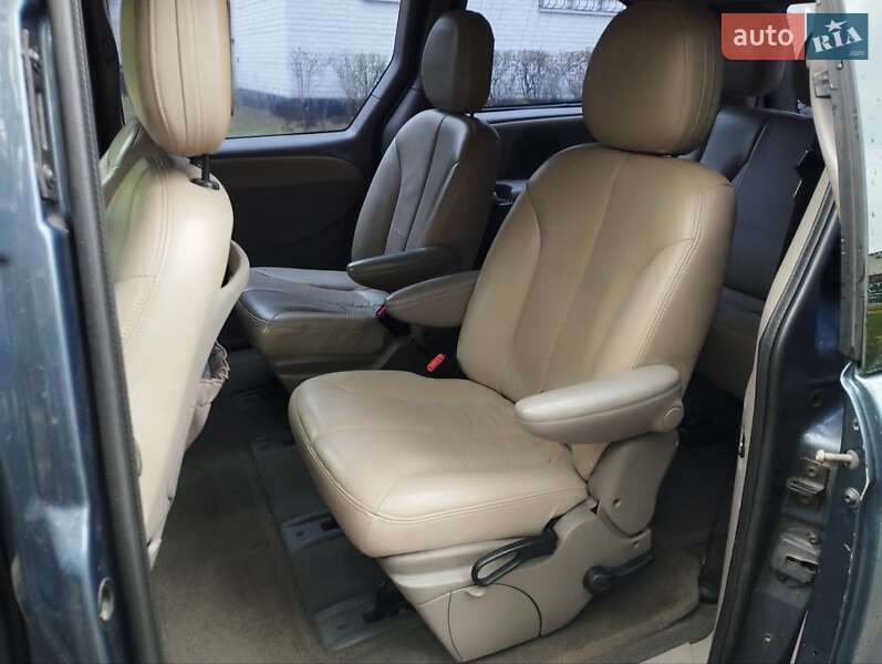 Минивэн Chrysler Grand Voyager 2001 в Киеве фото 16 Минивэн Chrysler Grand Voyager 2001 в Киеве