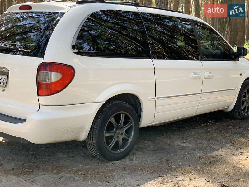 Минивэн Chrysler Grand Voyager 2005 в Сумах