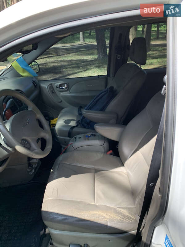 Минивэн Chrysler Grand Voyager 2005 в Сумах