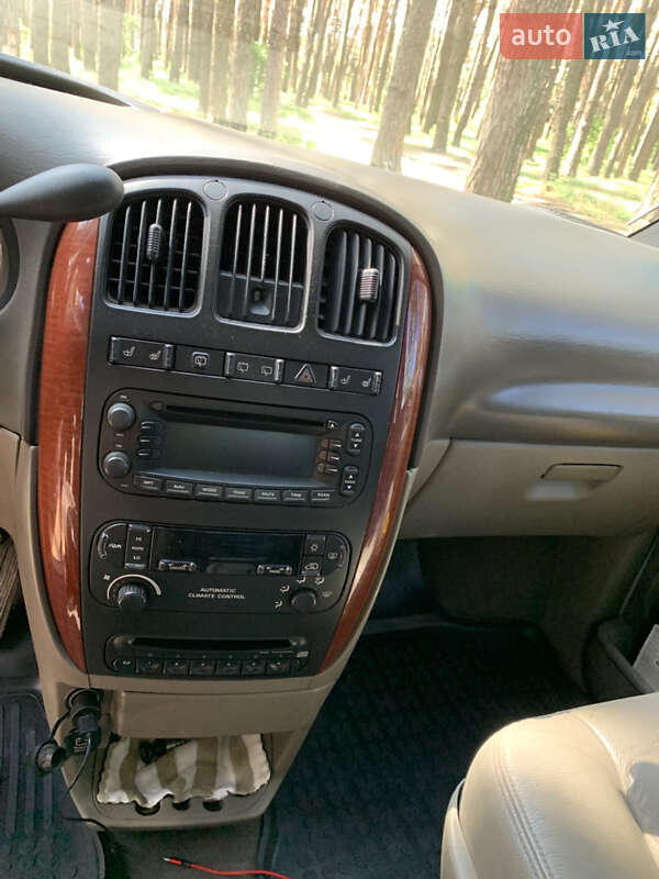 Минивэн Chrysler Grand Voyager 2005 в Сумах