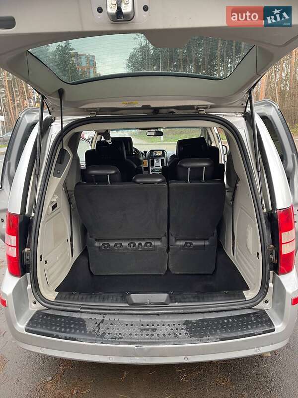 Минивэн Chrysler Grand Voyager 2008 в Житомире фото 7 Минивэн Chrysler Grand Voyager 2008 в Житомире