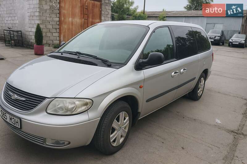 Минивэн Chrysler Grand Voyager 2003 в Киеве