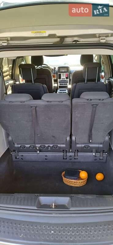 Минивэн Chrysler Grand Voyager 2008 в Калиновке фото 10 Минивэн Chrysler Grand Voyager 2008 в Калиновке