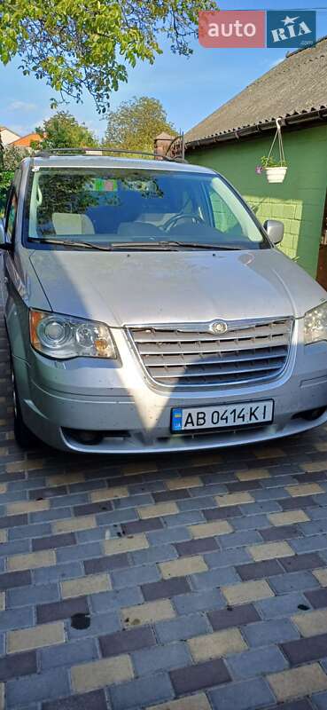 Минивэн Chrysler Grand Voyager 2008 в Калиновке фото Минивэн Chrysler Grand Voyager 2008 в Калиновке