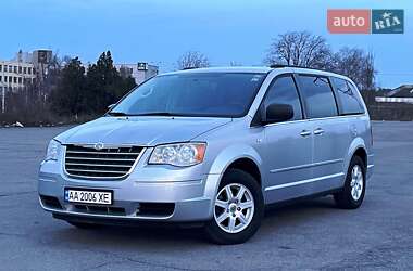 Минивэн Chrysler Grand Voyager 2010 в Днепре