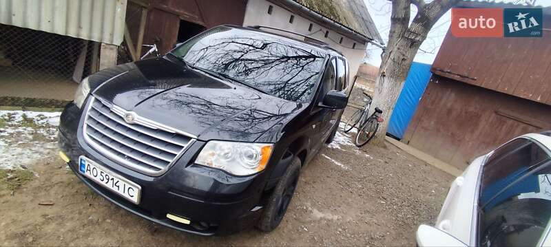 Мінівен Chrysler Grand Voyager 2008 в Ужгороді