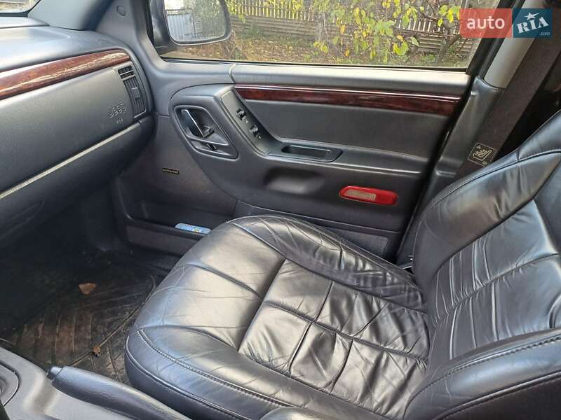 Внедорожник / Кроссовер Chrysler Jeep Cherokee 2001 в Черкассах фото 2 Внедорожник / Кроссовер Chrysler Jeep Cherokee 2001 в Черкассах