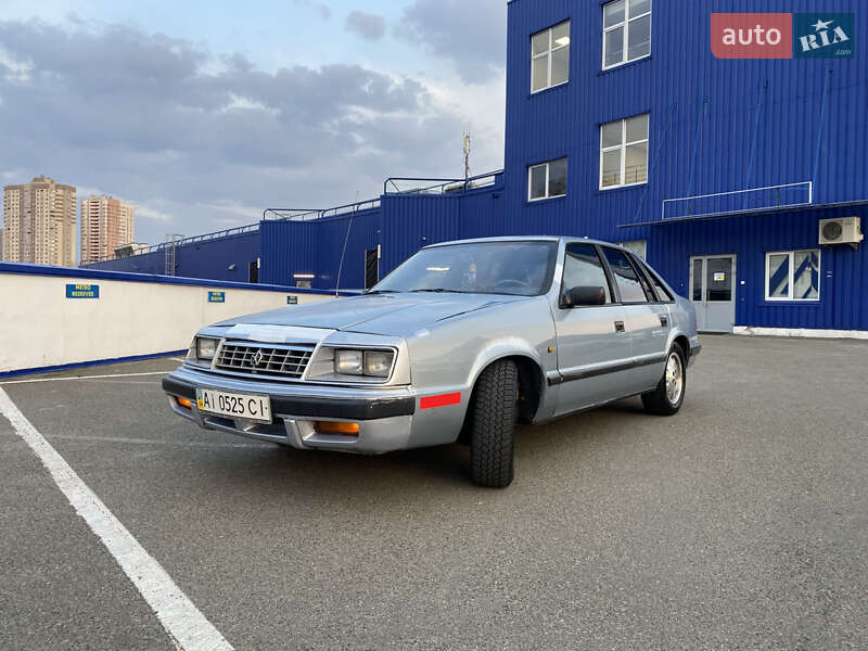 Лифтбек Chrysler LE Baron 1991 в Киеве