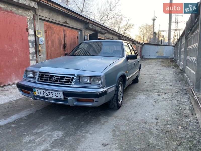 Лифтбек Chrysler LE Baron 1991 в Киеве