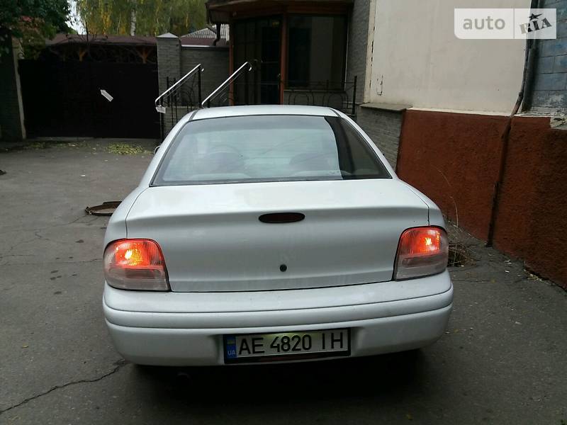 Седан Chrysler Neon 1995 в Каменском